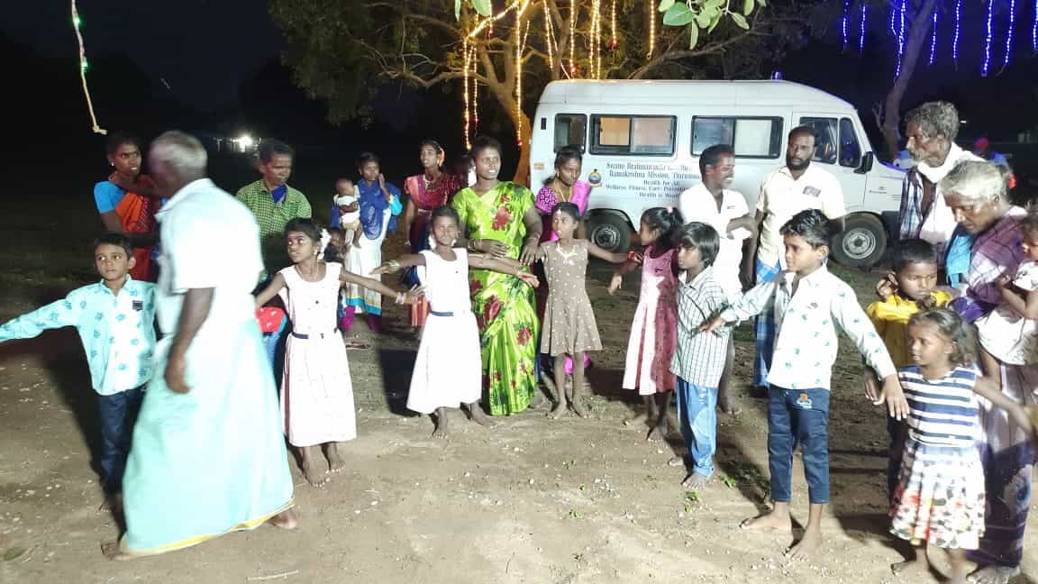 Thirumukkudal Diwali Celebrations 2024 with Irrula children and with their parents